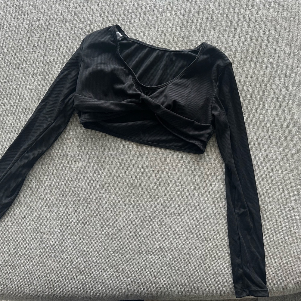 Black crop top